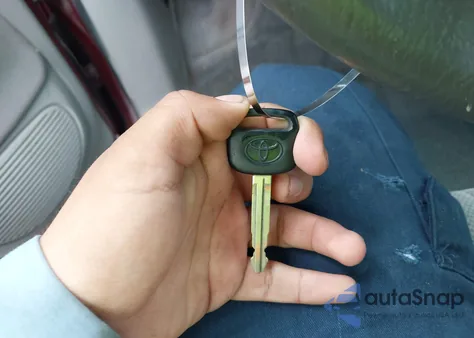 2002 Toyota Tundra Sr5 from USA, damaged, VIN 5TBRN34152S232907